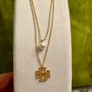 Tory Burch Britten layered Gold Necklace with Pearl Pendant